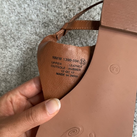 Naughty Monkey Sandals - Picture 5 of 5